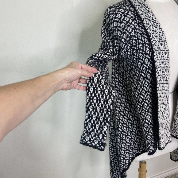 Dex Waterfall Black and White Cardigan Sweater S - Picture 4 of 8